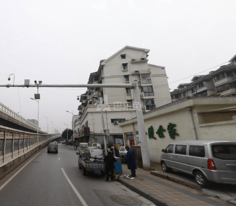 金陵世家18371693周边环境图9