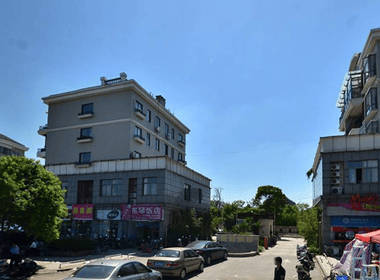 伯爵山庄 4室0厅0卫