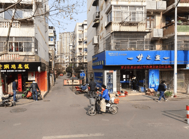 钟阜路小区 1室0厅0卫