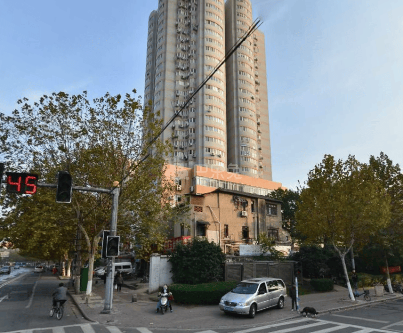 宏鹰大厦10894283周边环境图6