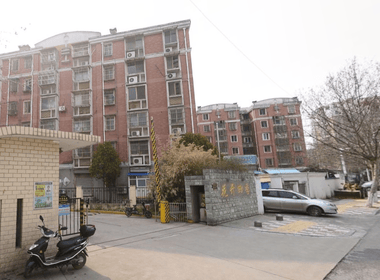 花开四季 4室0厅0卫