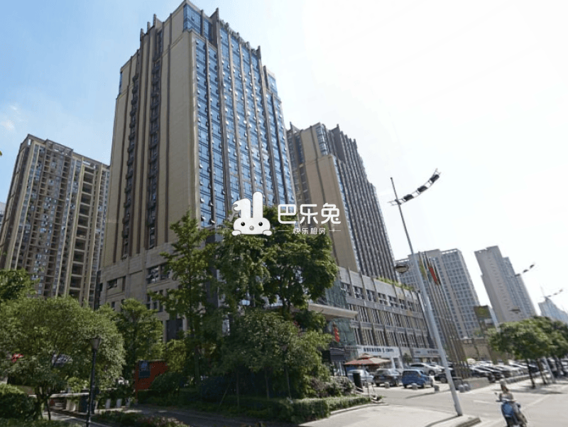 成都温江_珠江国际花园_4室2厅2卫_整租_天宝西街255