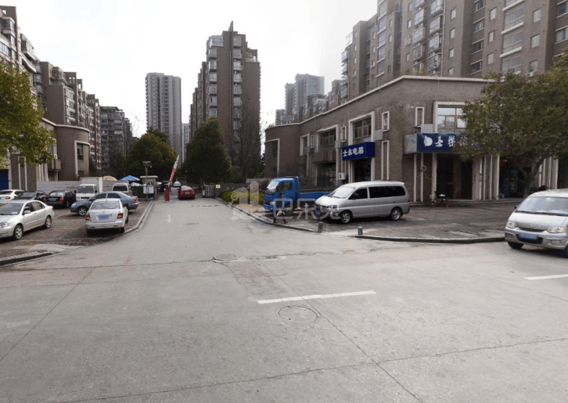 高尔夫西花园10358997周边环境图4