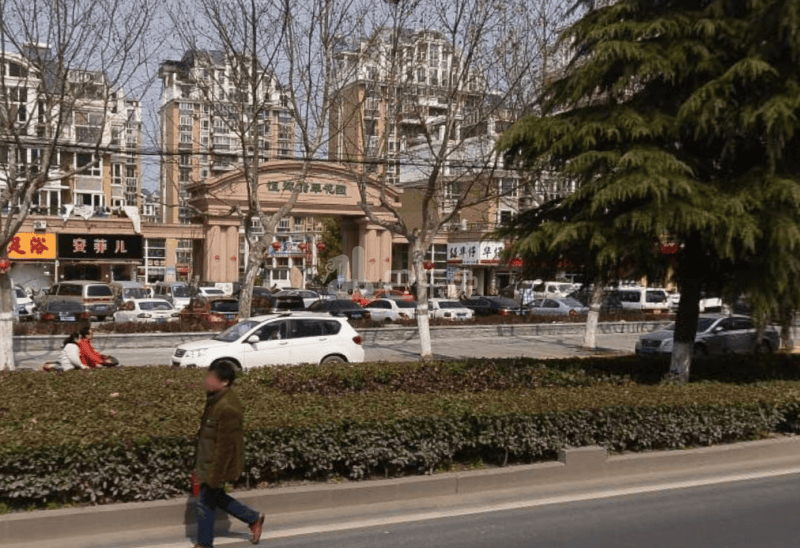 恒辉翡翠花园18453339周边环境图3