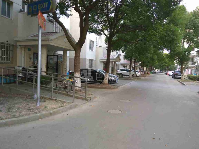 桃园新城中虹佳园东区13504689周边环境图18