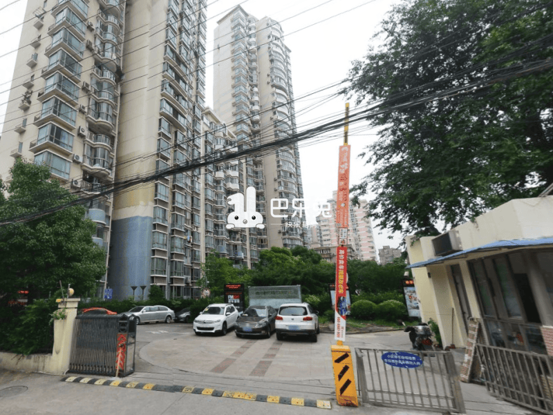 饮食:章妈妈,蜀地冒菜,石二锅,天水雅居,西