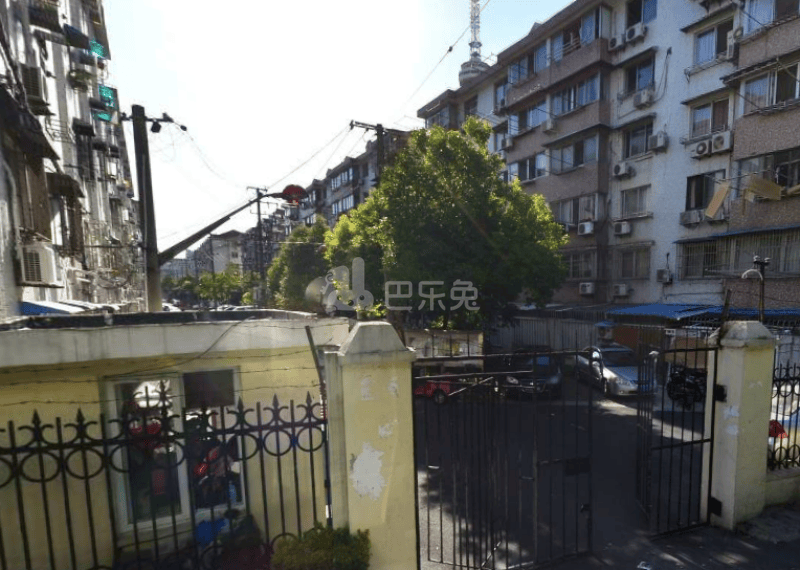 高昌路105弄小区205764周边环境图5