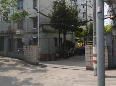 政立路830弄小区 