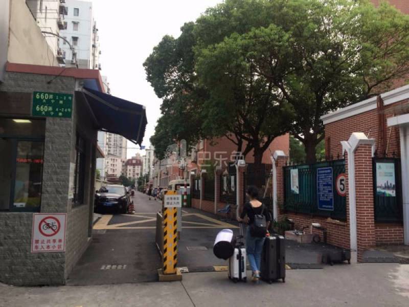 大宁路660弄小区18280306周边环境图5