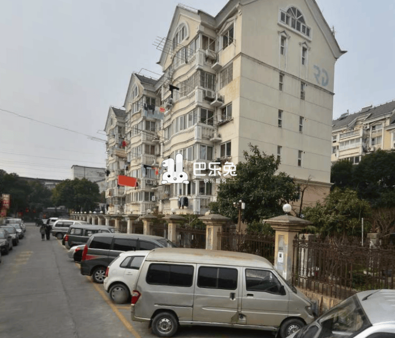上海松江_良隆园_1室0厅1卫_合租朝西_九亭大街473弄1