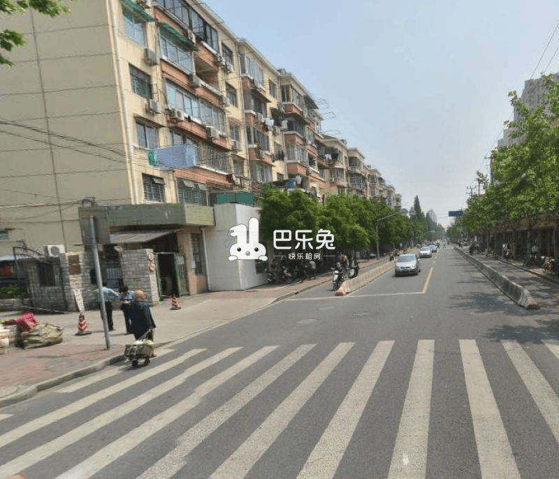 上海闵行_化工二三村_1室0厅0卫_合租朝南_梅陇路300