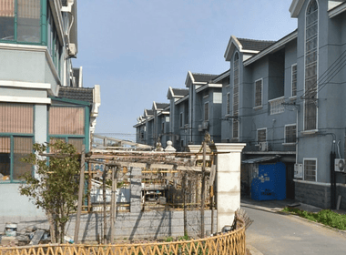 坚强中心村 1室0厅0卫