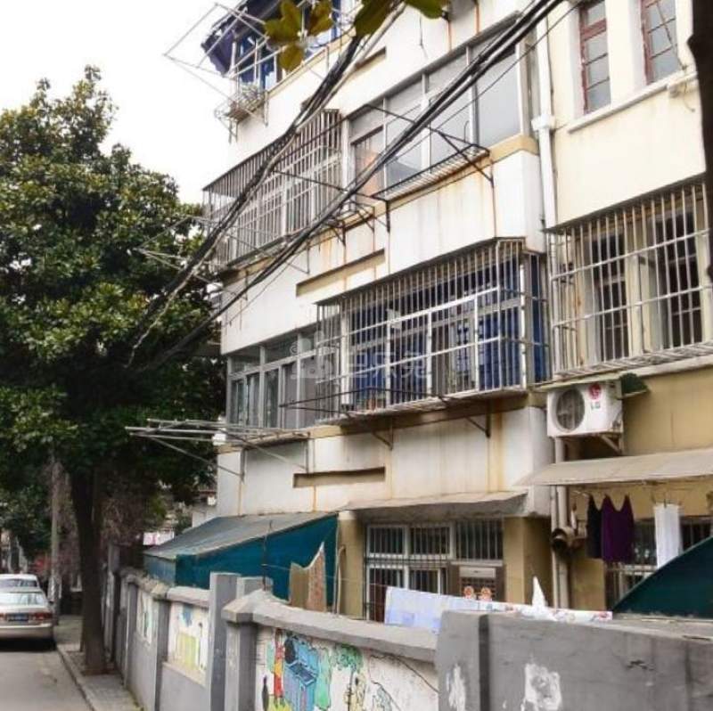 鼓楼四条巷40号院13780971周边环境图0