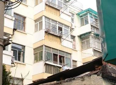 鼓楼四条巷40号院 1室0厅0卫