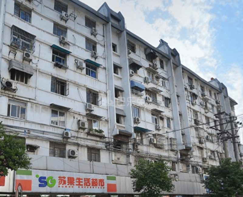 E+青年公寓（朝天宫店）4173387周边环境图9