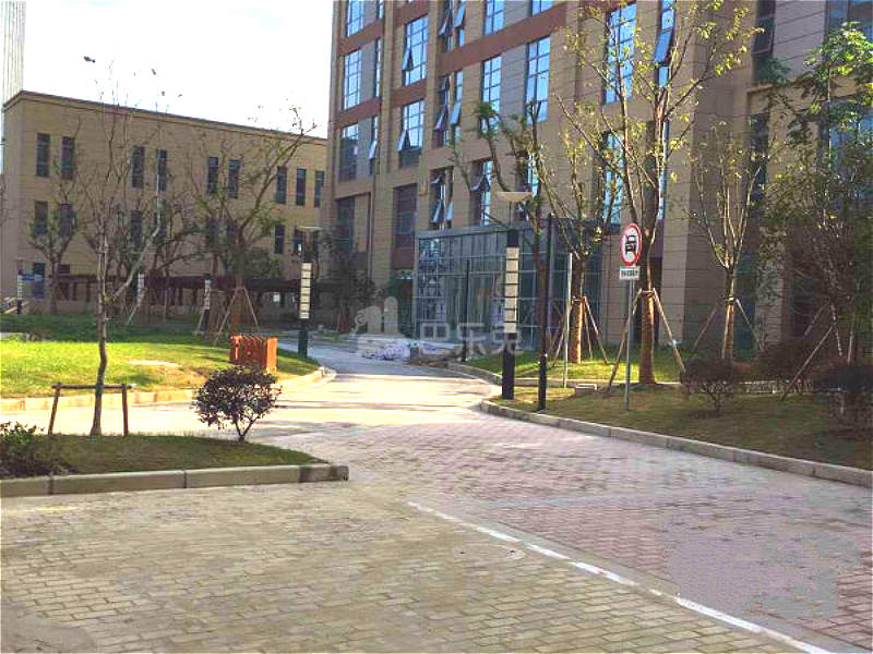 万立城商住楼8976309周边环境图11