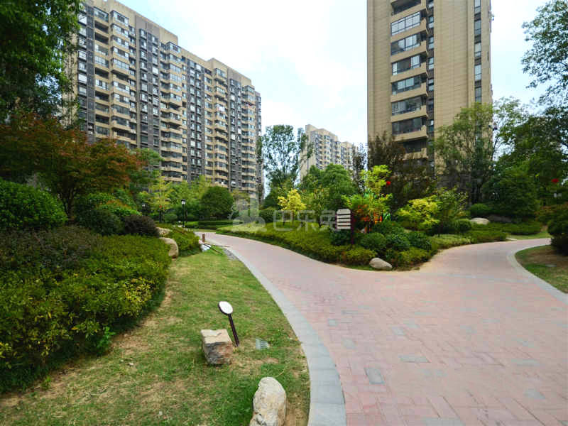 保利罗兰香谷13537576周边环境图2