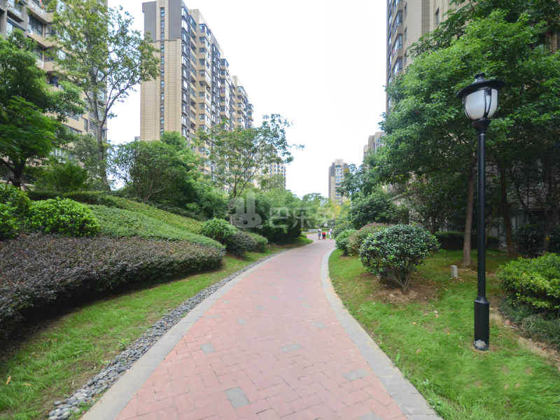 保利罗兰香谷13537576周边环境图4