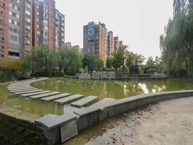 鸿运嘉园（鸿雁名居）10705277周边环境图17