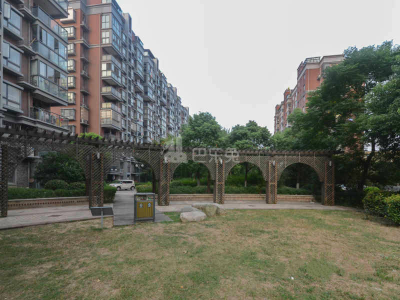 鸿运嘉园（鸿雁名居）10705277周边环境图18