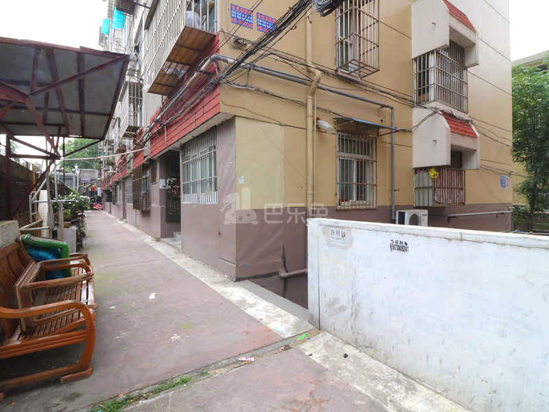 凤凰西街128-138号小区12205778周边环境图8