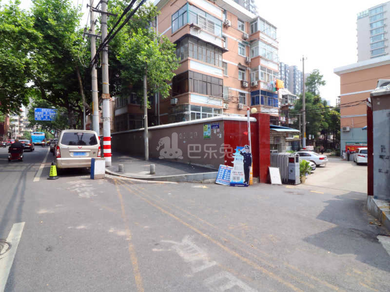 凤凰西街128-138号小区12205778周边环境图4