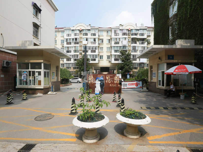 龙凤花园12408933周边环境图1