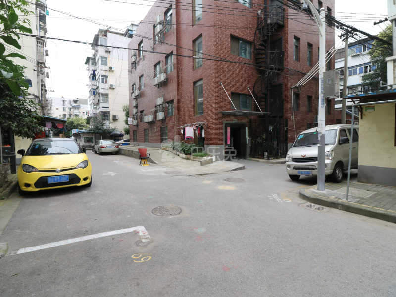 梅花里小区13016683周边环境图0