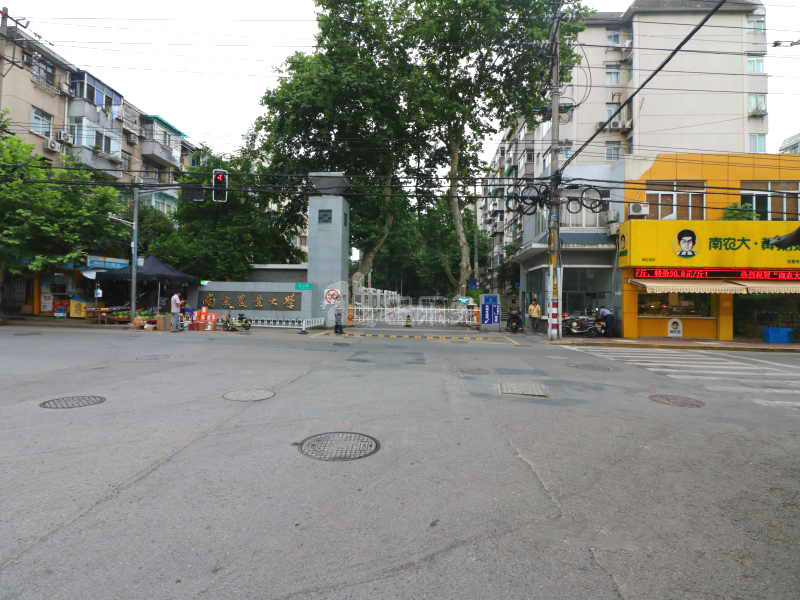 南农大小区10386630周边环境图4