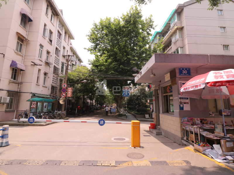 西苑(御道街)12530483周边环境图1