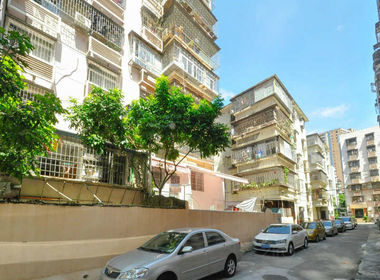 广场北街小区 1室0厅0卫