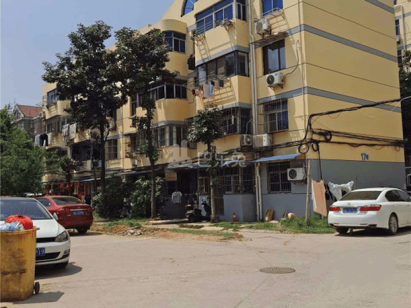 蓝天公寓东区12522597周边环境图0