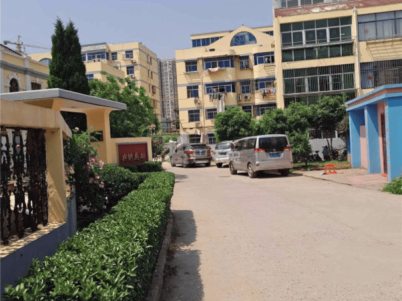 蓝天公寓东区12522597周边环境图2