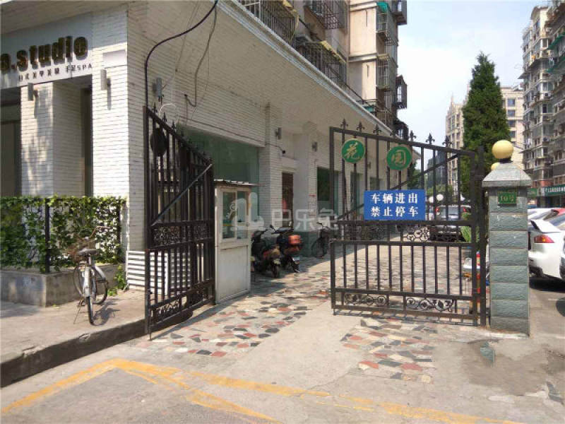 长江花园南区12413738周边环境图5