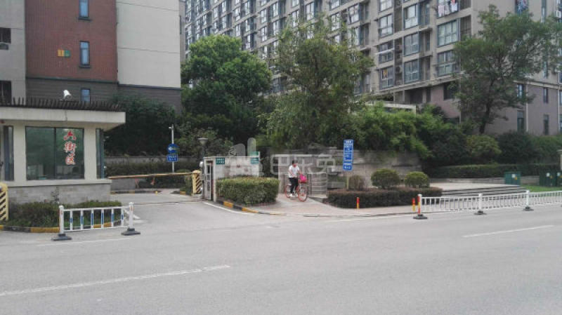 东郊小镇第六街区12523970周边环境图1