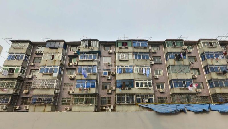 杨泰三村东区18305619周边环境图9