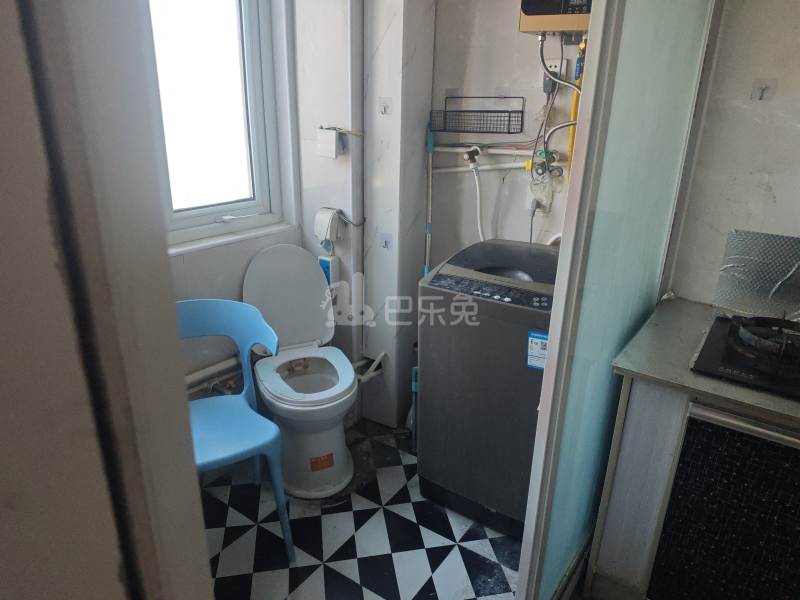 练祁佳城星怡苑五街坊9999112卫生间图4