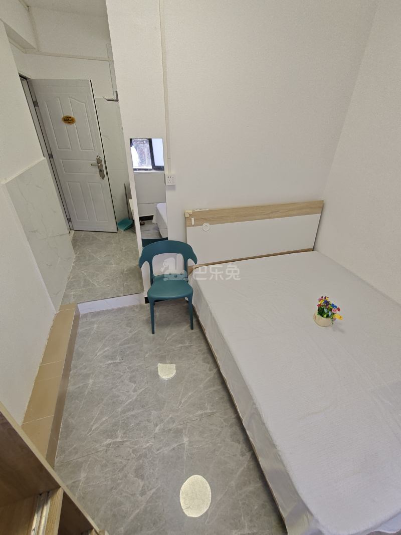 龙城新苑10002234卧室图2