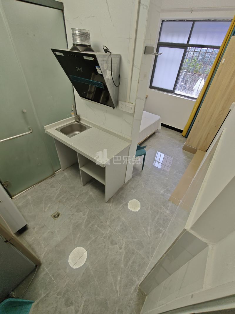 龙城新苑10002234卧室图3