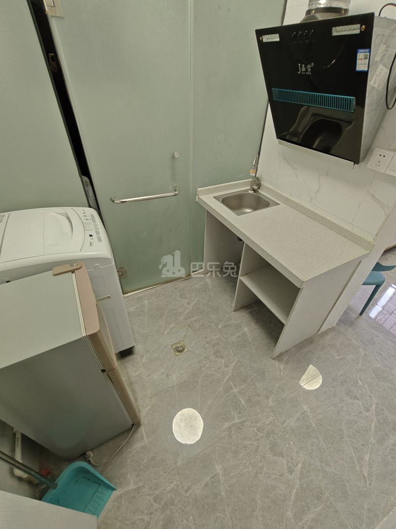 龙城新苑10002234厨房图4