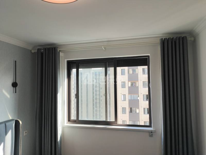 锦川佳苑10021093卧室窗户图10