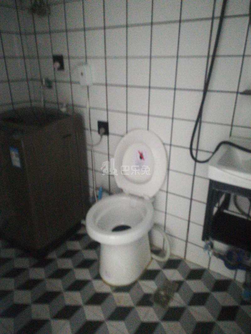 大众春盛苑10037022卫生间图5