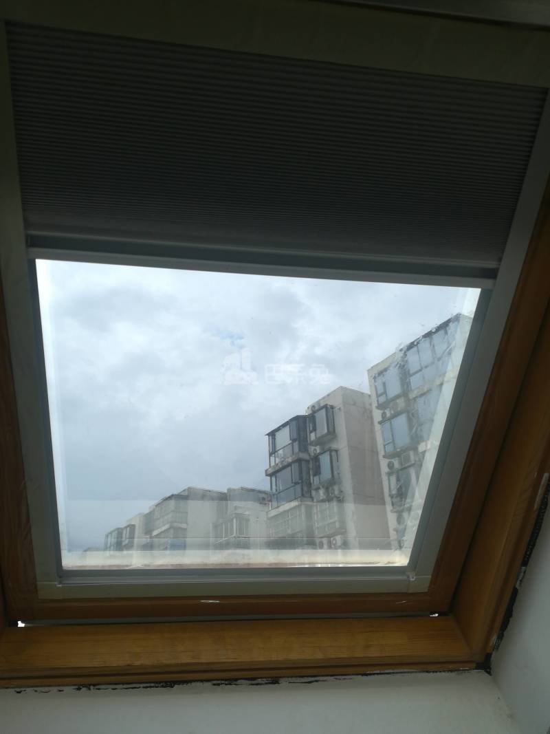 大众春盛苑10037022卧室窗户图7