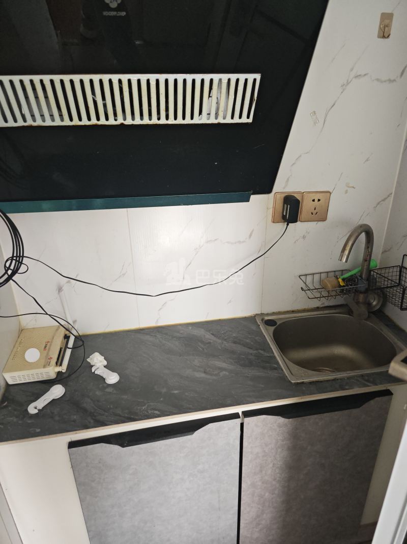 张弄富苑10074044厨房图4