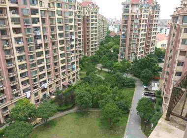 保利金爵公寓 3室1厅1卫