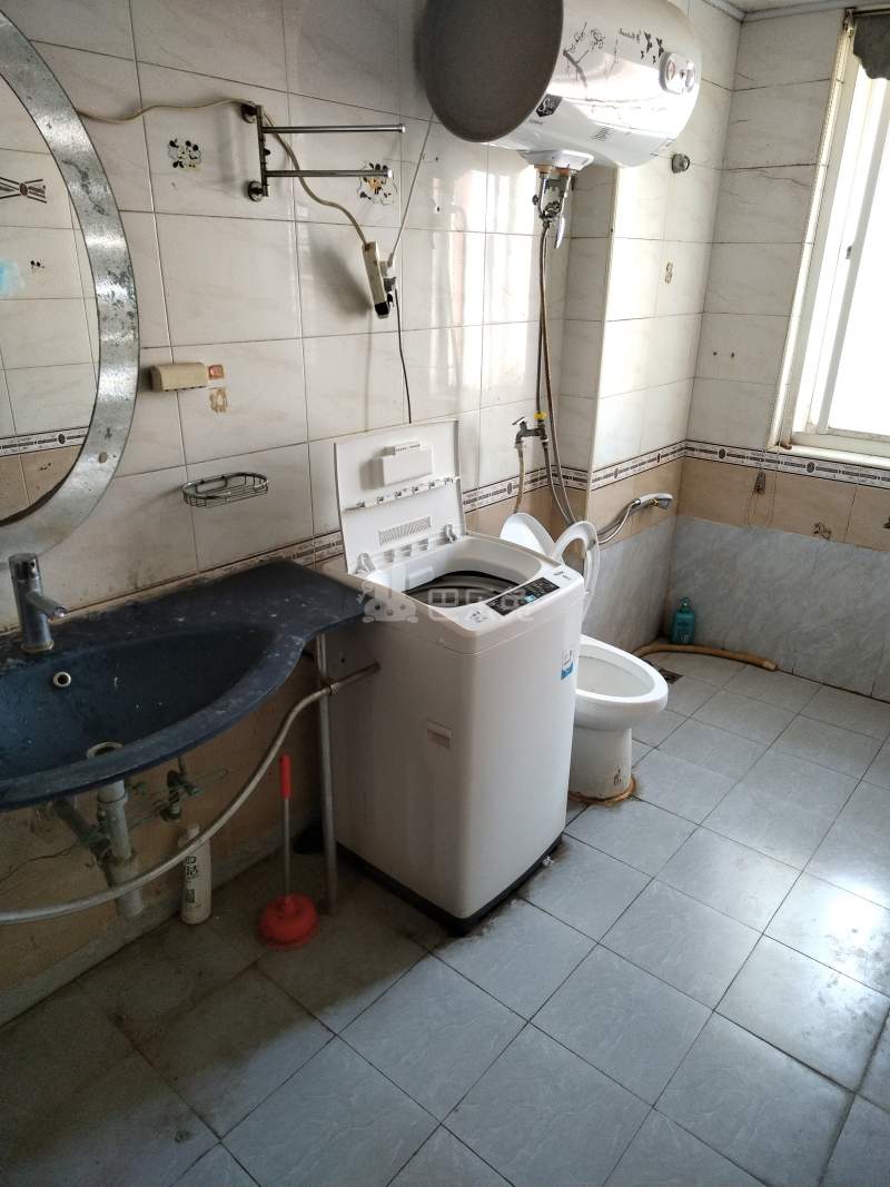 永灵小区（阳城路101弄）6986511卫生间图5