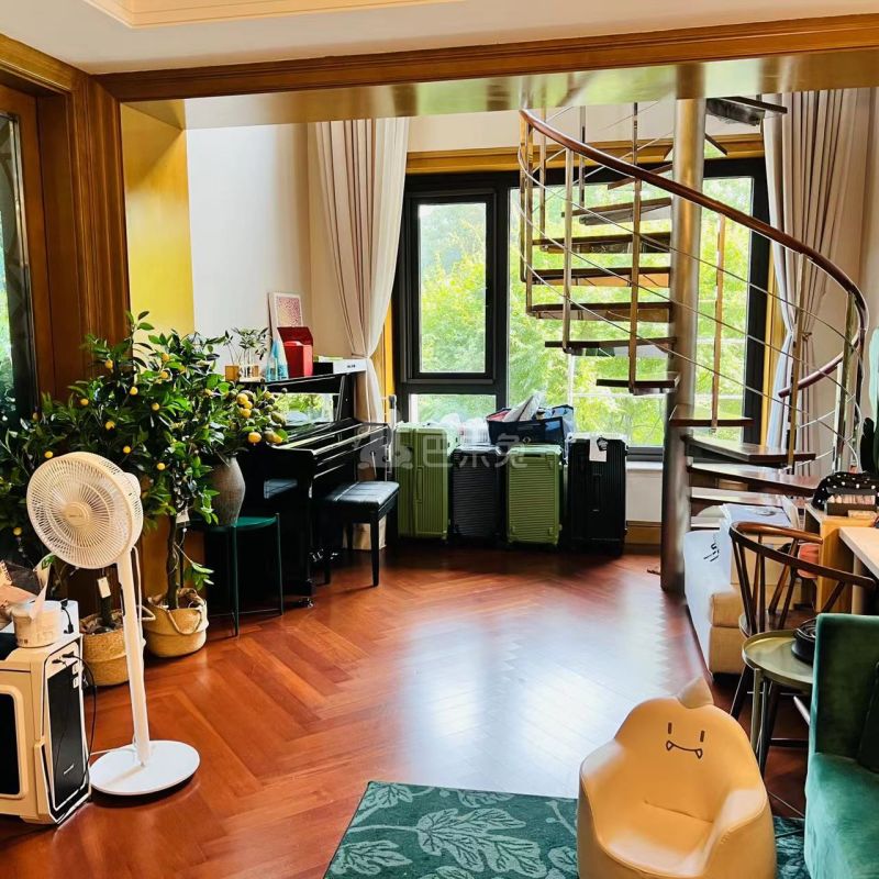 金地佘山天境15449835客厅图2