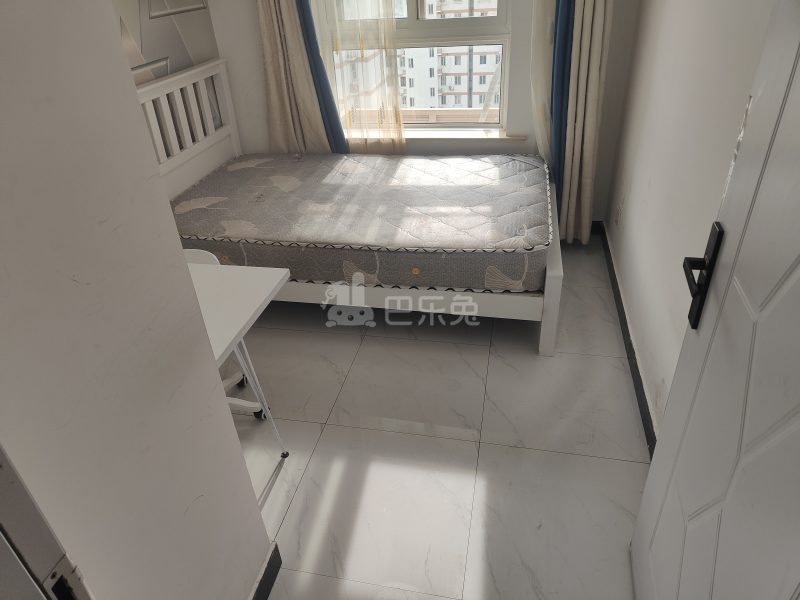 高行绿洲六期10102276客厅图4