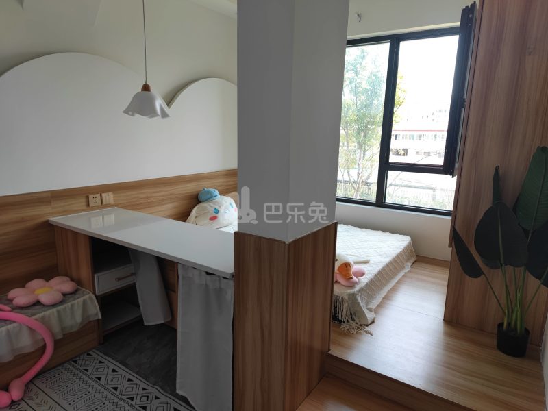 绿地东上海海富城市花园4期10122600卧室图2