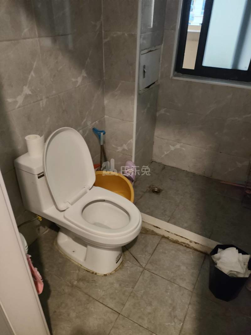 仁怡苑9769908卫生间图5